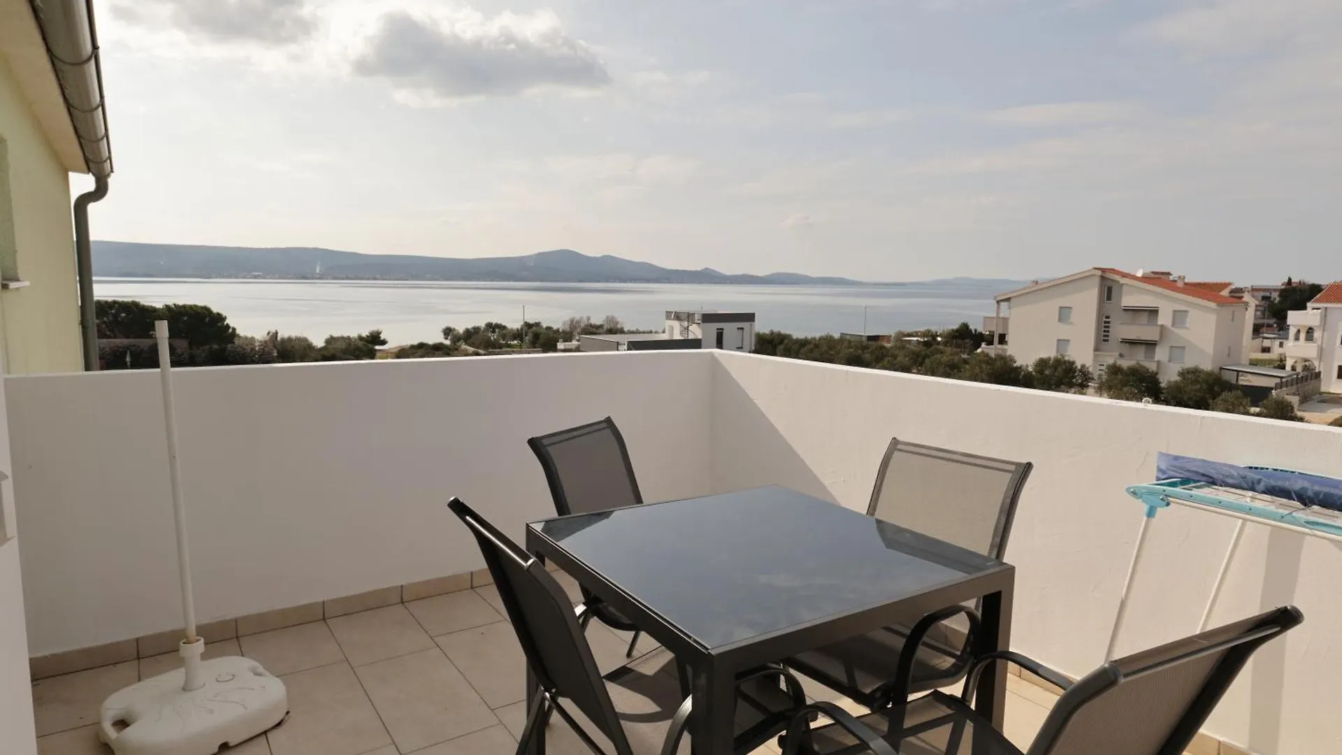 סבטי פטר Apartments Marin Next To The Beach
